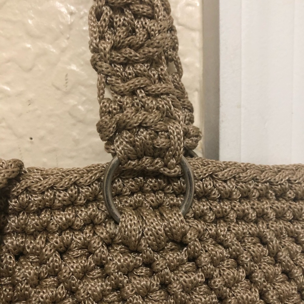 Knit Crossbody/Shoulder Tan Magnet Button Handbag - Picture 3 of 8